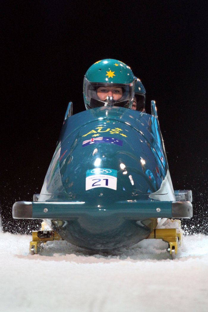 Radjenovic steers bobsleigh Radjenovic steers bobsleigh